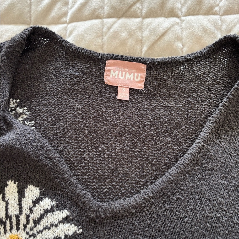 Show Me Your MuMu Black V-Neck Sweater Women’s Small - Picture 3 of 9